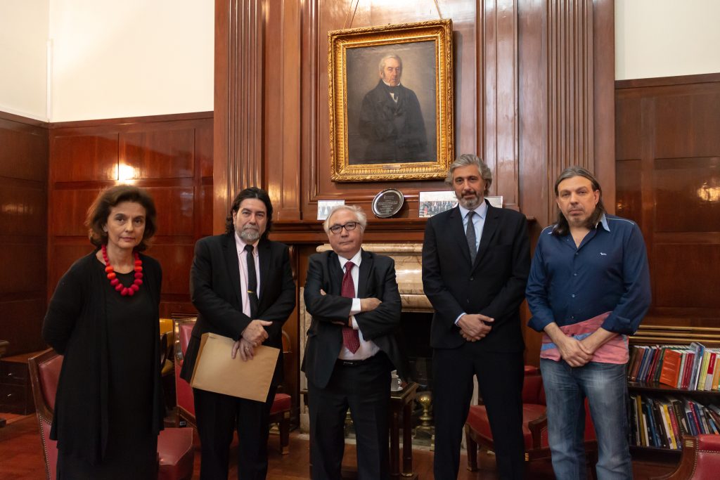 El sociólogo español Manuel Castells recibió el doctorado Honoris Causa en la UBA